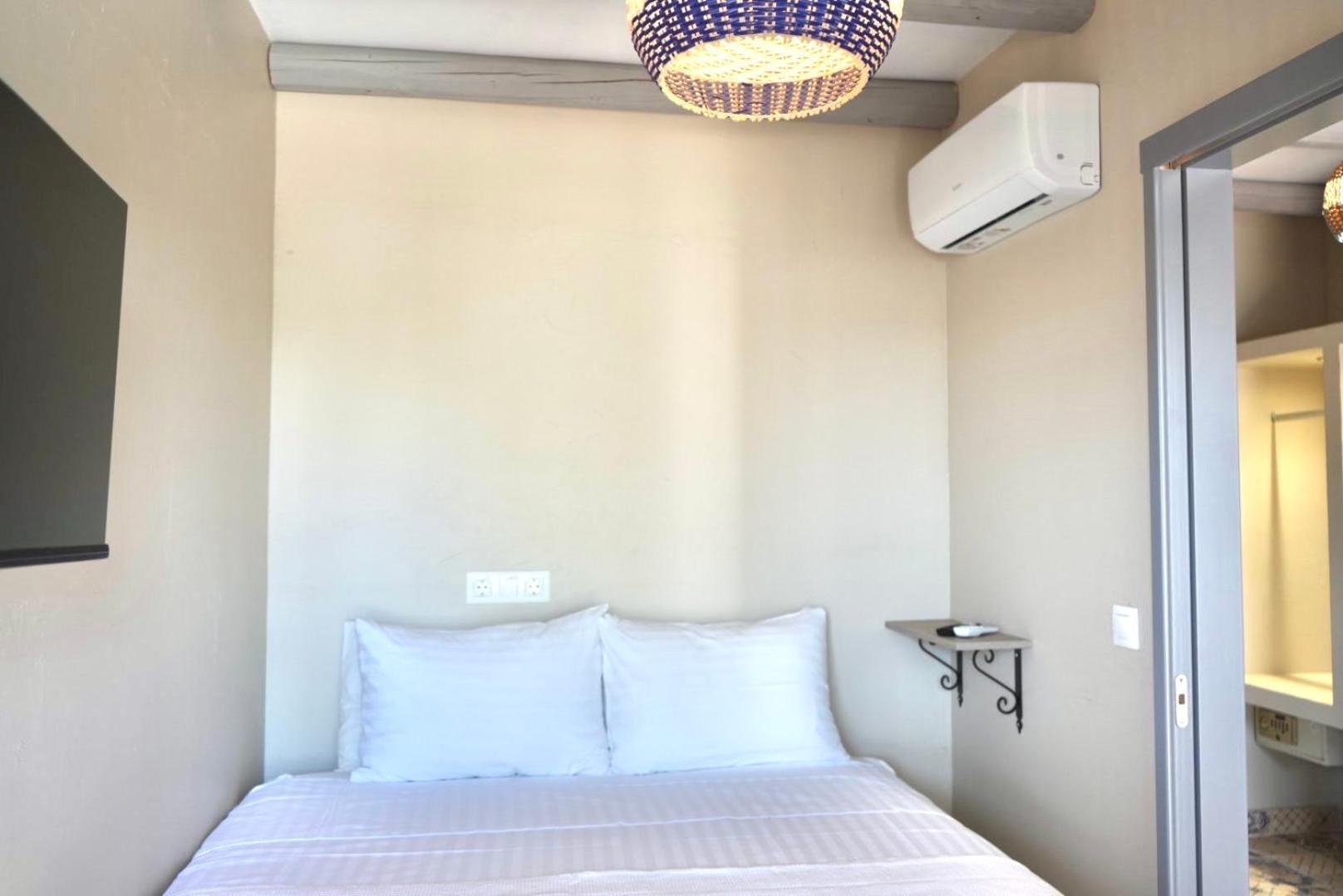 ארכאנגלוס George Suites Stegna מראה חיצוני תמונה